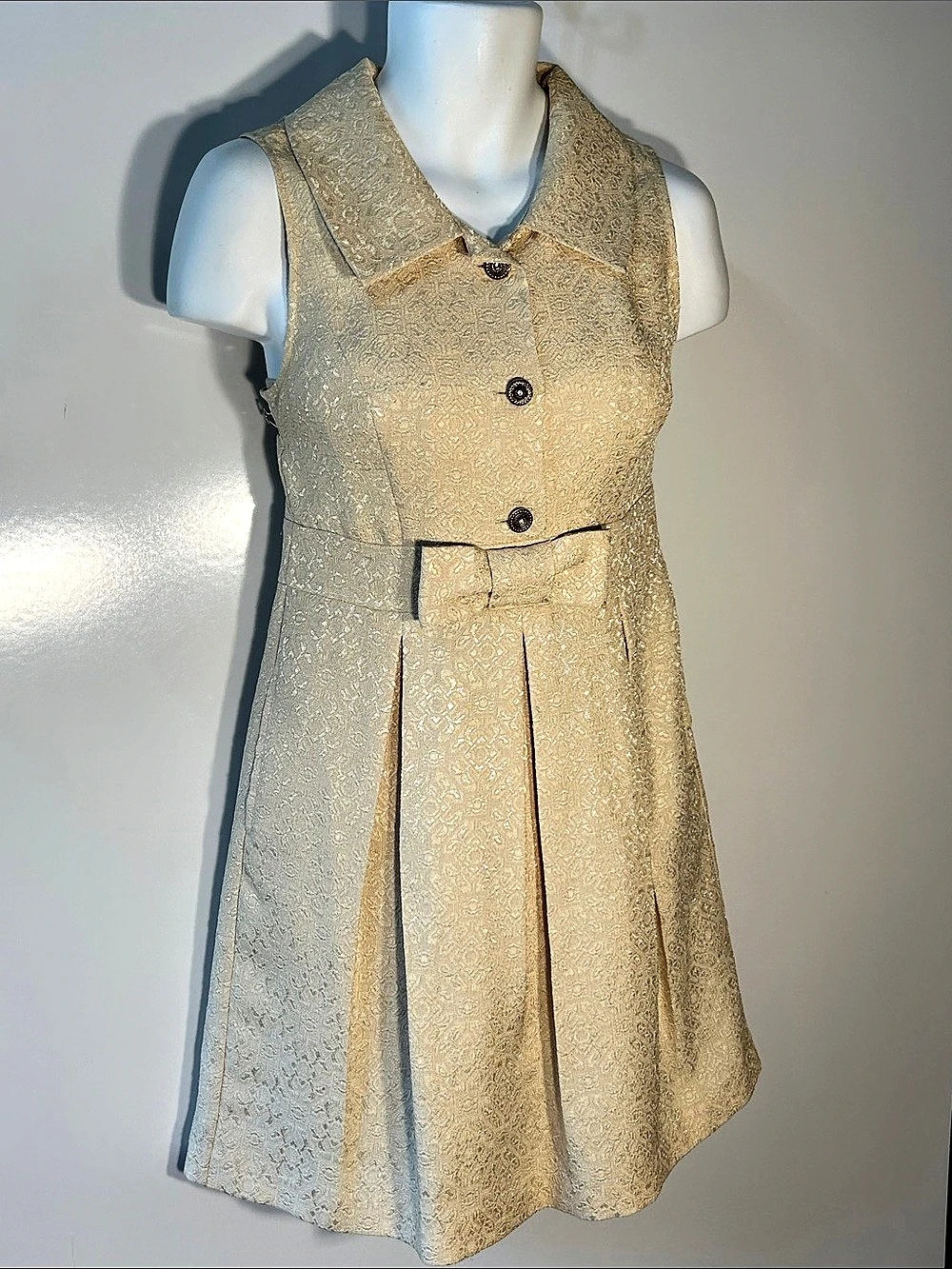 Kristin Davis Sex in the City Charlotte Pale Yellow Jacquard Dress 60's Coquette